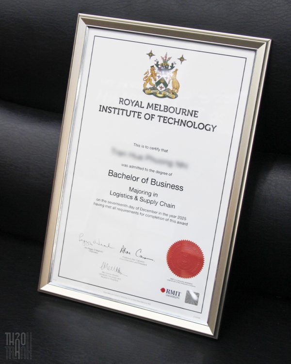 Khung Bằng Khen Cao Cấp – Bảo vệ Tấm Bằng Giá Trị Của Bạn